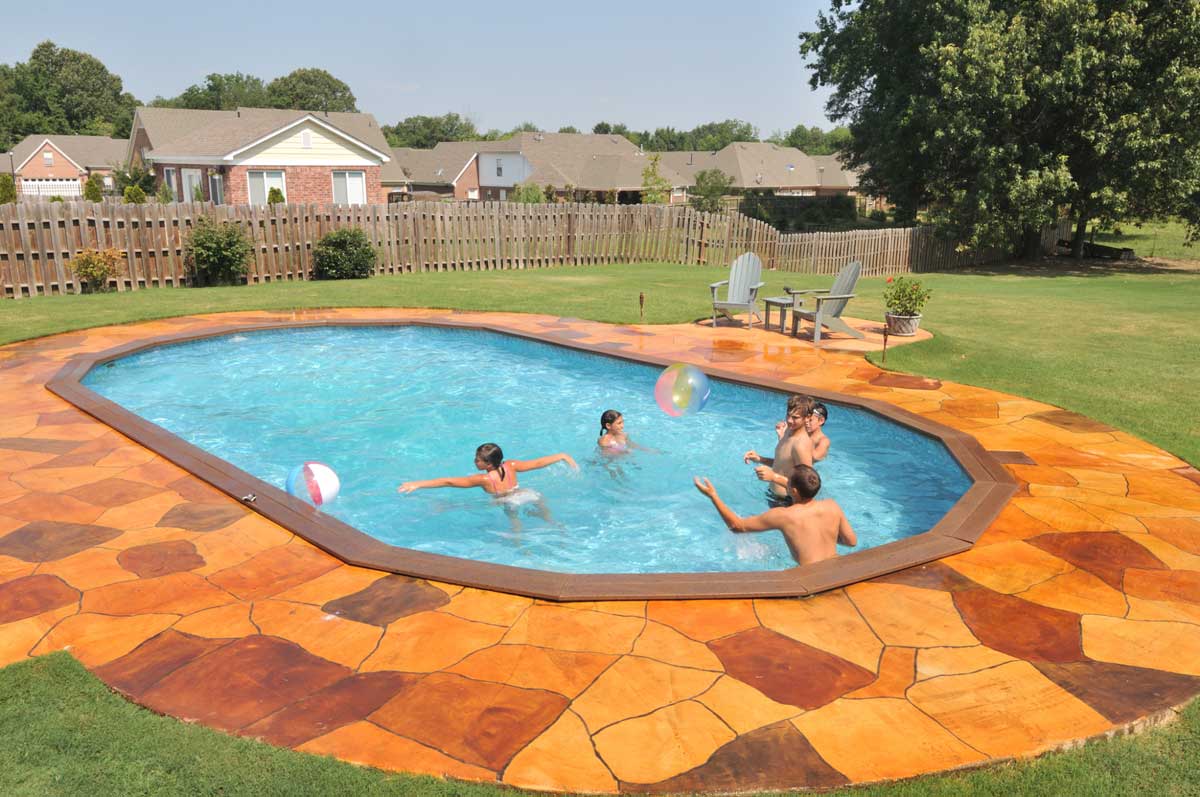 Common problems with a concrete swimming pool