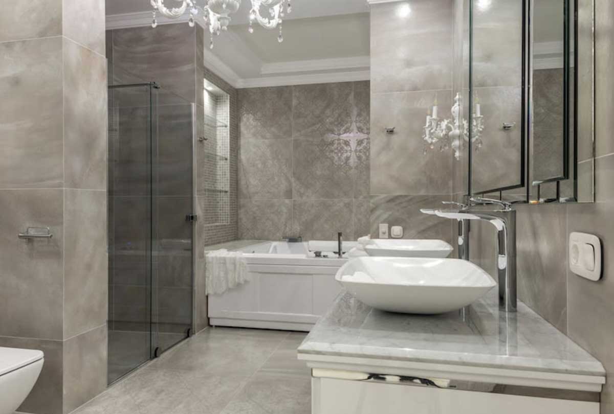 Design Tips to Luxe Up Your Bathroom