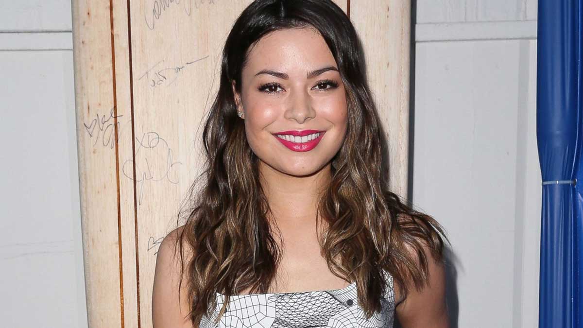 How Much is Miranda Cosgrove Worth